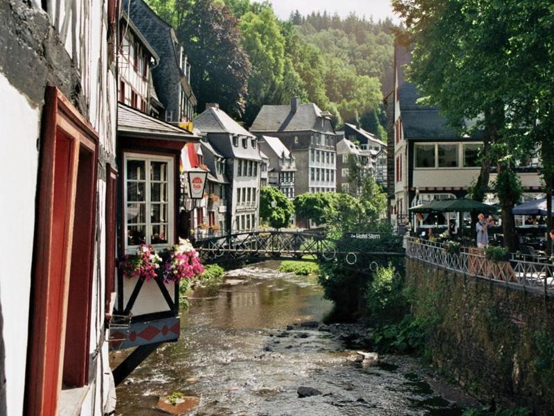 Kanino Monschau Eksteriør billede